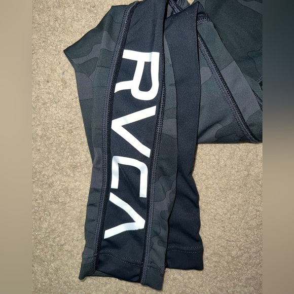 RVCA CAMO LEGGINGS - Picture 8 of 16